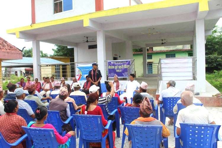 गुलरियामा पूर्व प्रहरी दिवस मनाउँदै मन्दिर सरसफाई र वृक्षारोपण